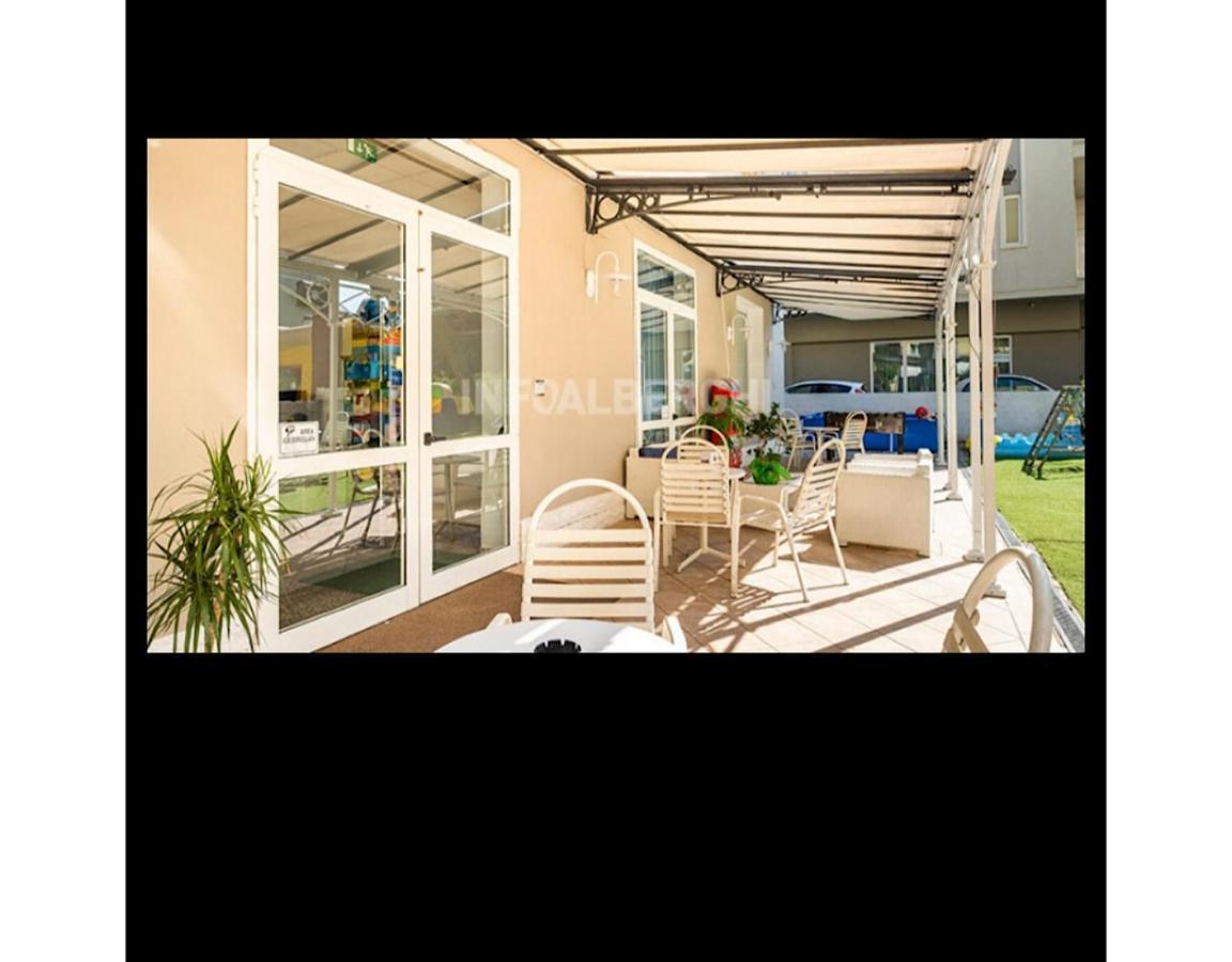 Hotel Silvana Beach Rimini Eksteriør bilde