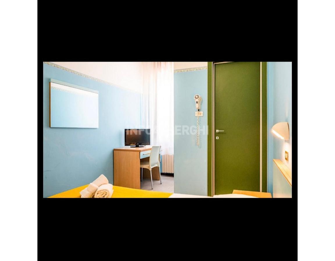 Hotel Silvana Beach Rimini Eksteriør bilde